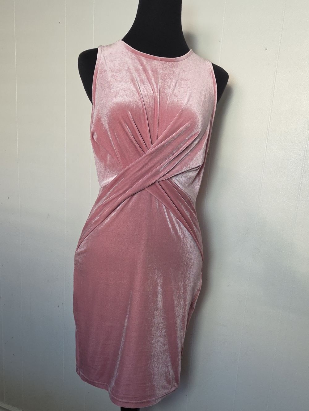Guess  Rose Velvet Twist-Front Midi Dress
